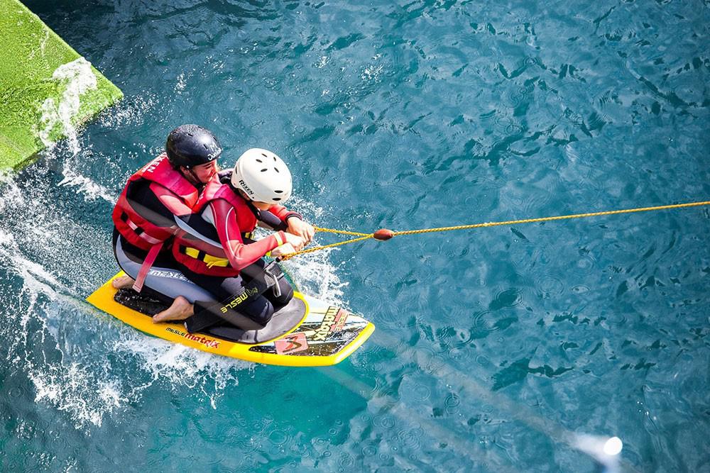 Four Winns 220 Horizon / Volvo 270 CV